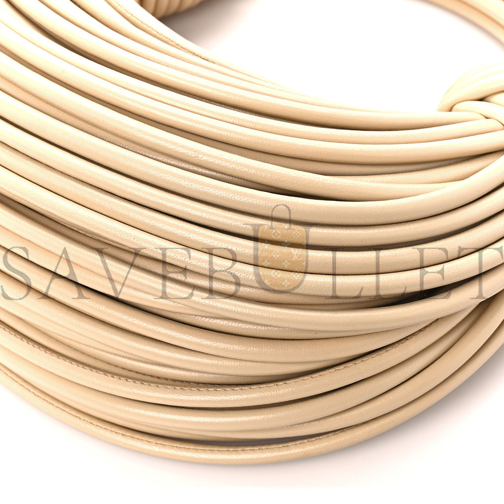 BOTTEGA VENETA NAPPA MINI TUBULAR DOUBLE KNOT PORRIDGE (26*10*9cm) BOTTEGA VENETA NAPPA MINI TUBULAR DOUBLE KNOT PORRIDGE (26*10*9cm)